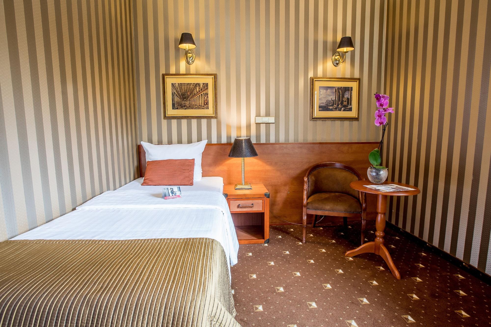 Hotel Diament Bella Notte Katowice - Chorzow Luaran gambar